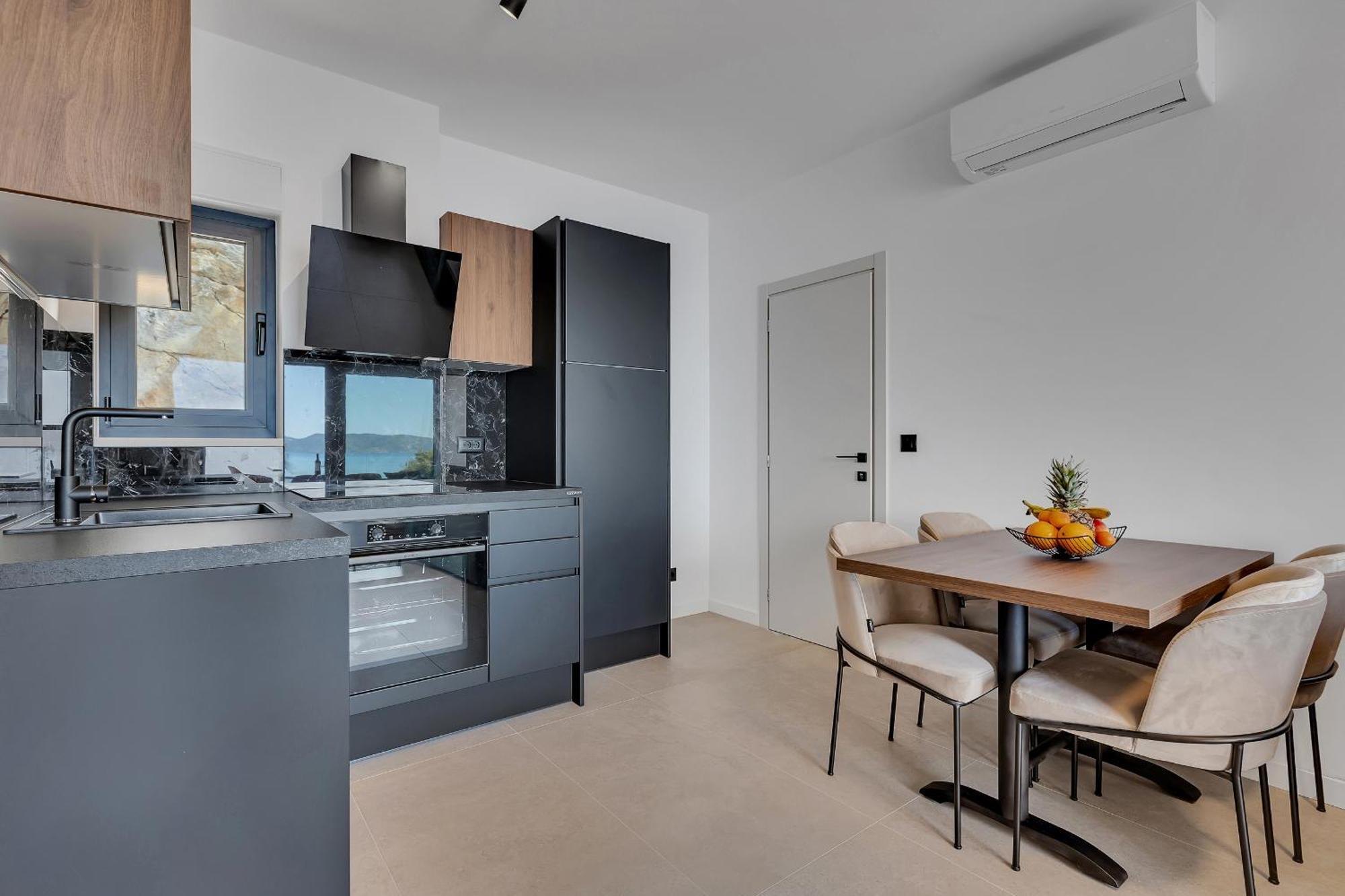 Villa Lito - Only 50M From Sea! - Makarska Exklusiv Brela Dış mekan fotoğraf