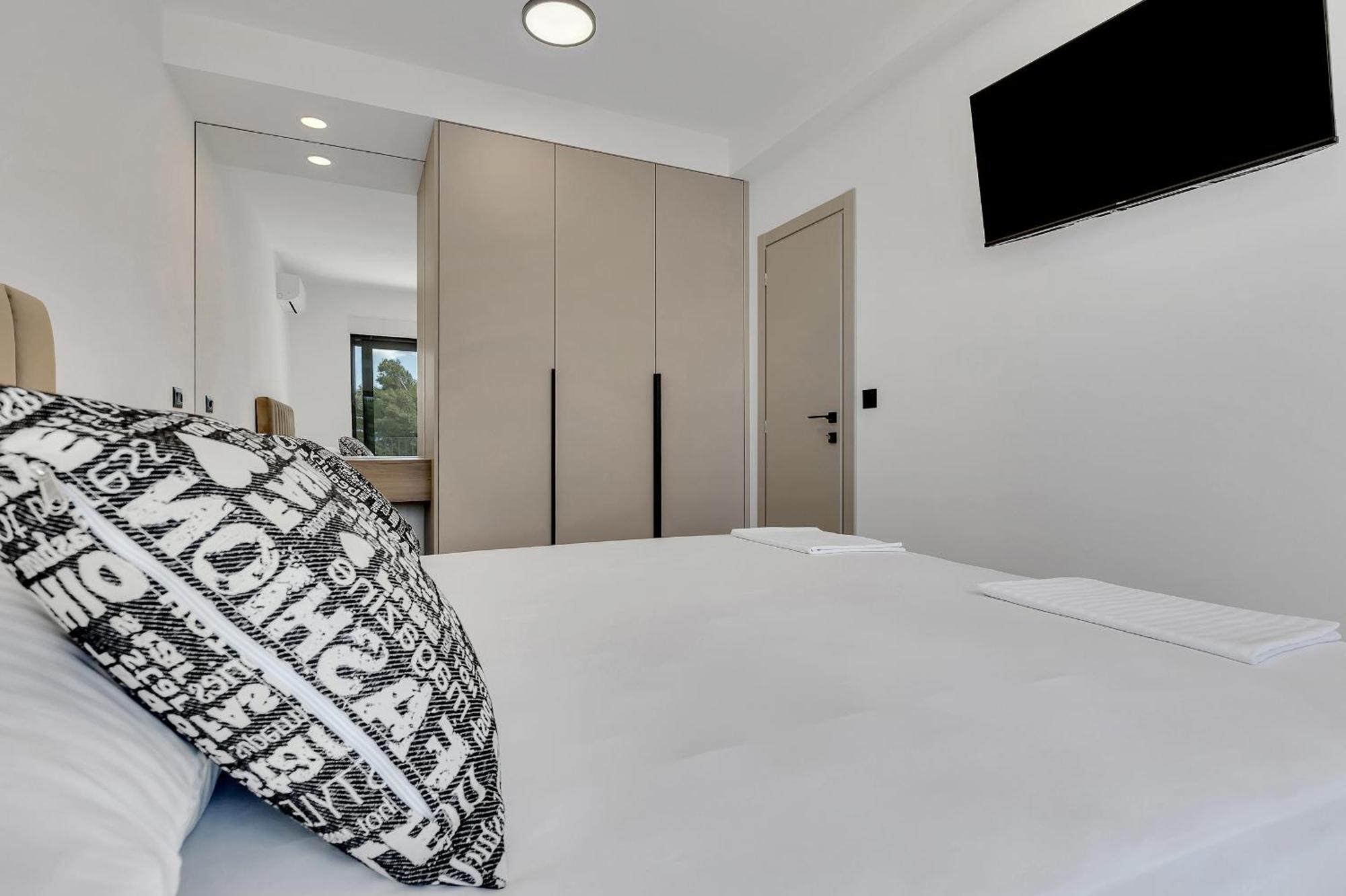 Villa Lito - Only 50M From Sea! - Makarska Exklusiv Brela Dış mekan fotoğraf