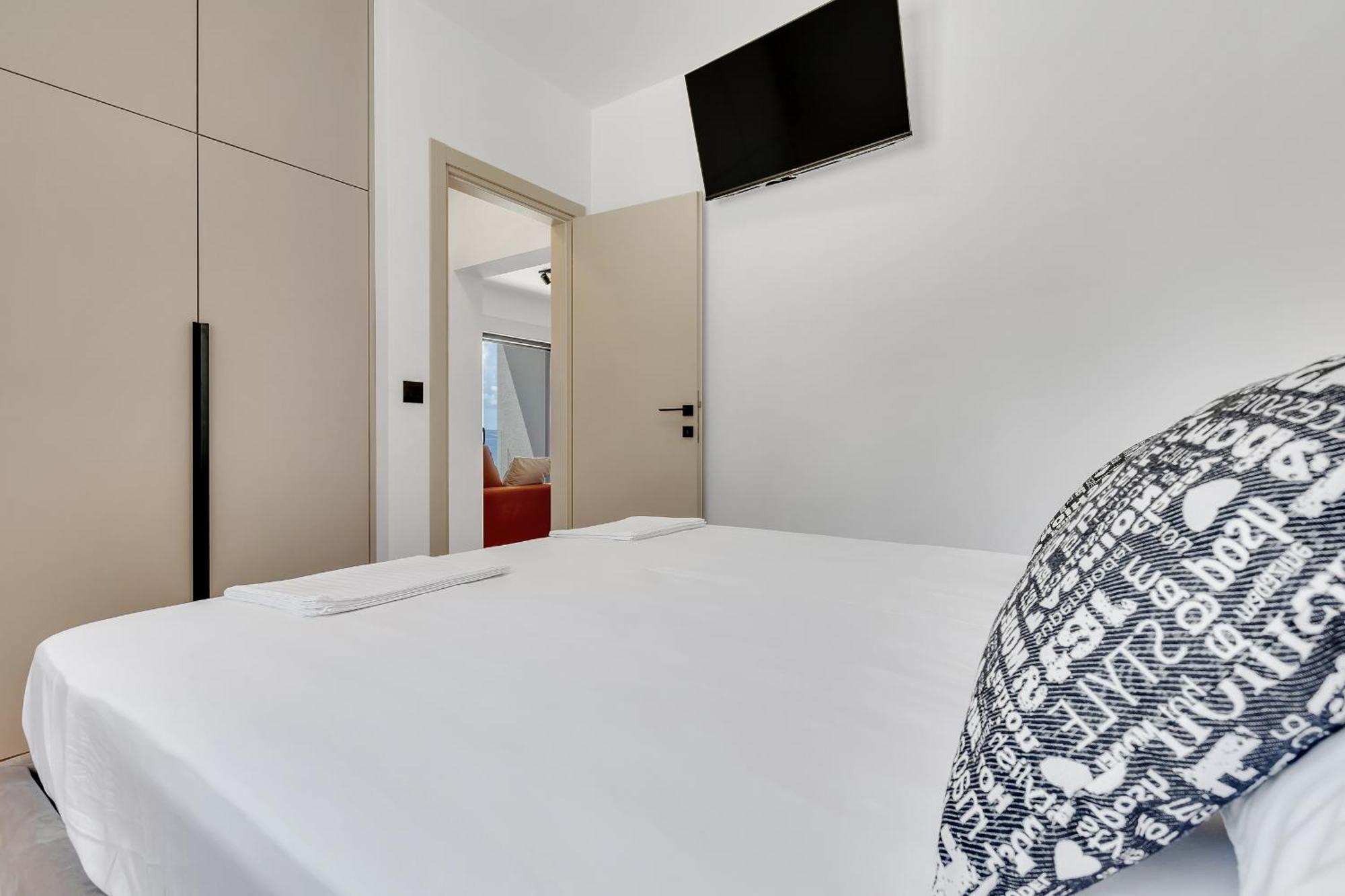 Villa Lito - Only 50M From Sea! - Makarska Exklusiv Brela Dış mekan fotoğraf