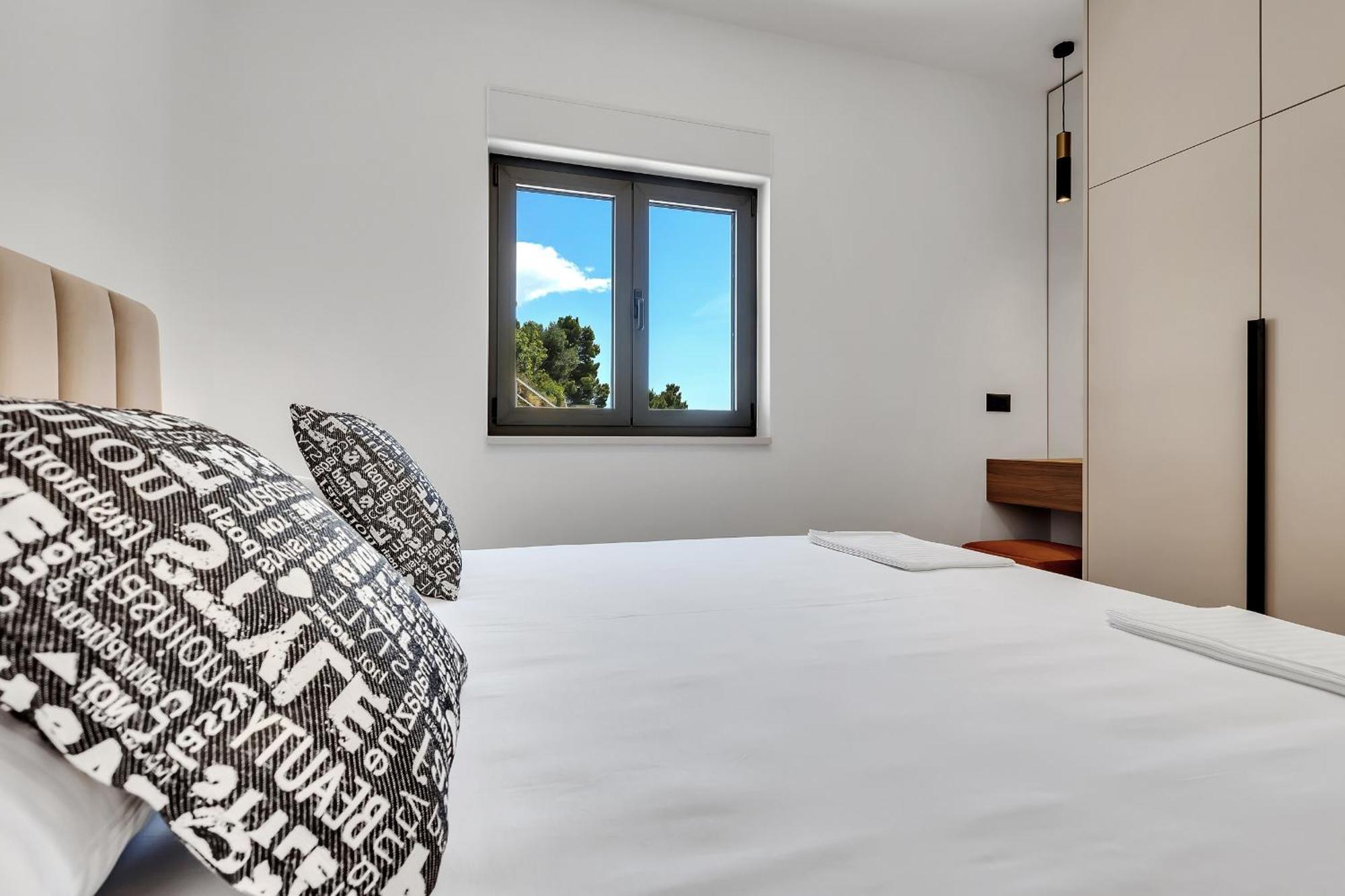 Villa Lito - Only 50M From Sea! - Makarska Exklusiv Brela Dış mekan fotoğraf